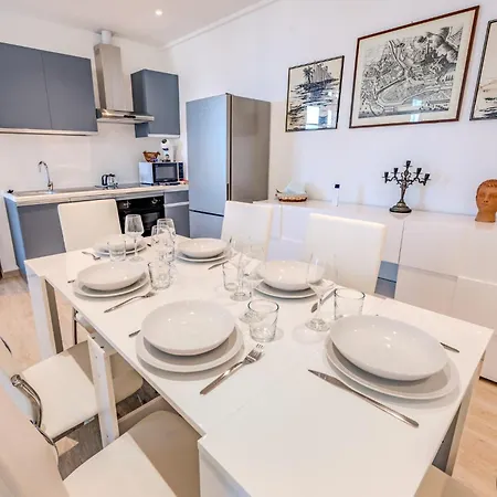 Apartamento Attico Vista Mare - Free Wifi & Ac - 1 Minuto Savona