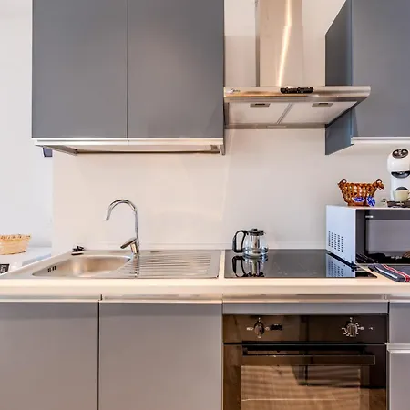 Attico Vista Mare - Free Wifi & Ac - 1 Minuto * Savona