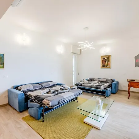 Attico Vista Mare - Free Wifi & Ac - 1 Minuto Apartamento