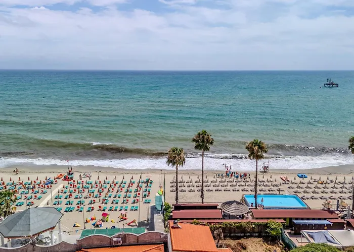 Attico Vista Mare - Free Wifi & Ac - 1 Minuto Appartement