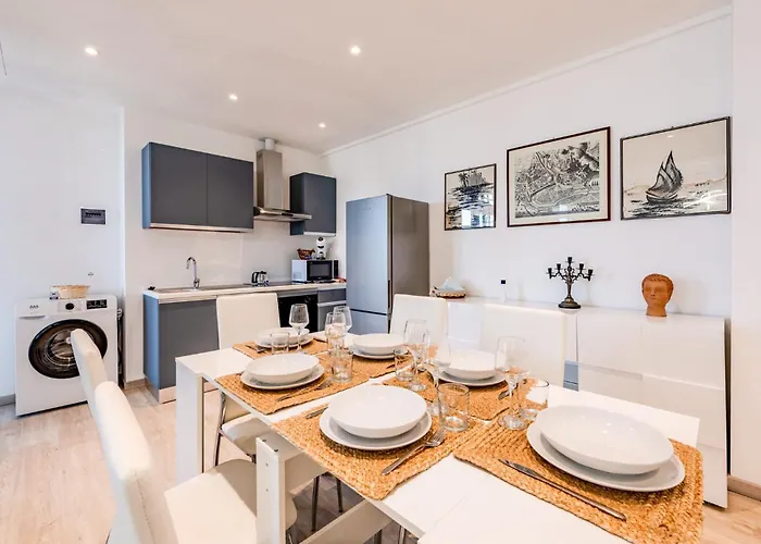 Attico Vista Mare - Free Wifi & Ac - 1 Minuto Appartement *