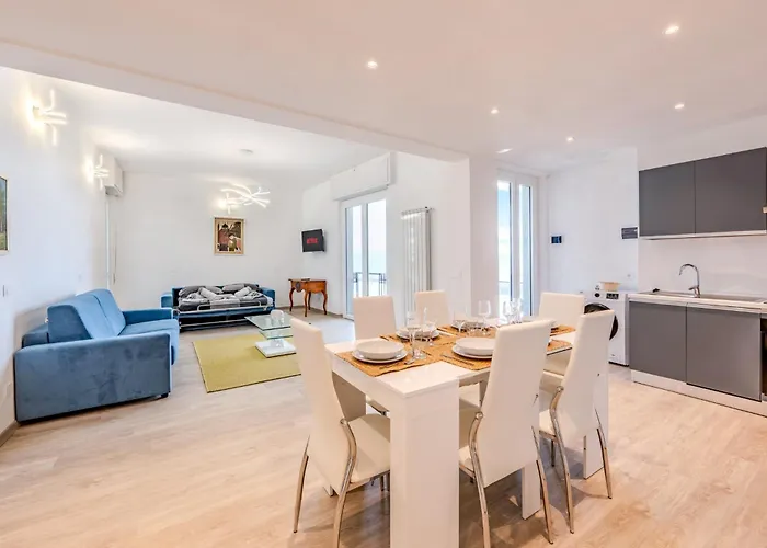 Attico Vista Mare - Free Wifi & Ac - 1 Minuto Appartement