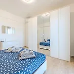 Apartment Attico Vista Mare - Free Wifi & Ac - 1 Minuto Savona
