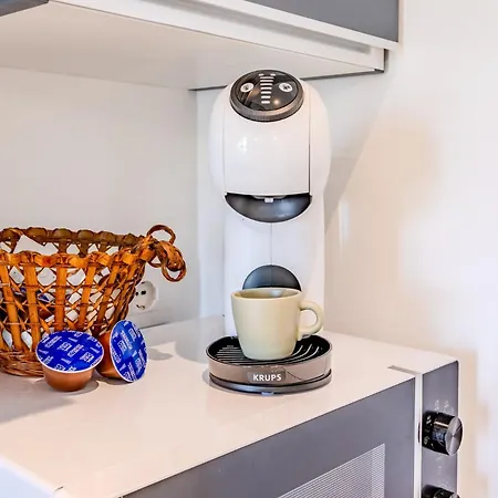 Attico Vista Mare - Free Wifi & Ac - 1 Minuto Savona