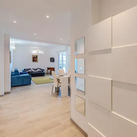 Attico Vista Mare - Free Wifi & Ac - Spiaggia 1 Minuto * Savona