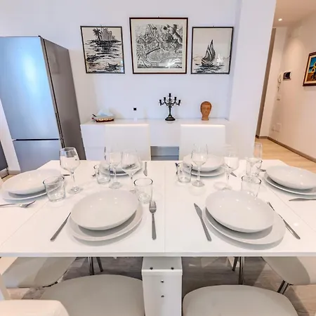 Attico Vista Mare - Free Wifi & Ac - 1 Minuto Apartmán