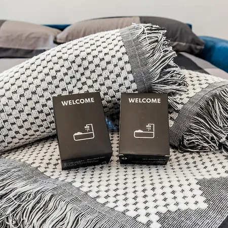 Attico Vista Mare - Free Wifi & Ac - Spiaggia 1 Minuto Lejlighed