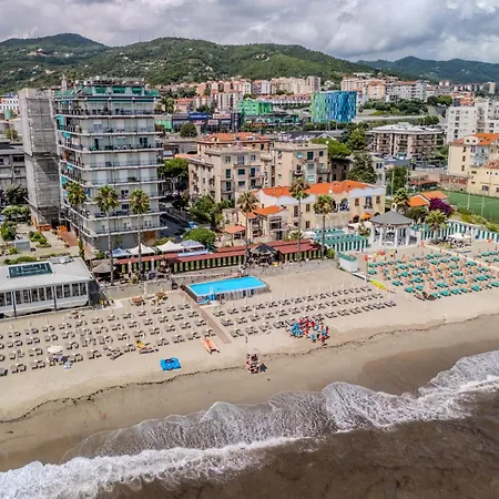 Apartment Attico Vista Mare - Free Wifi & Ac - 1 Minuto