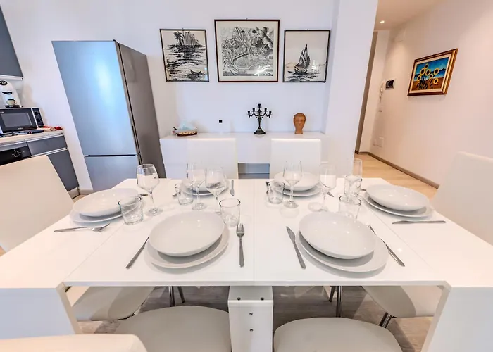 Attico Vista Mare - Free Wifi & Ac - 1 Minuto Apartmán